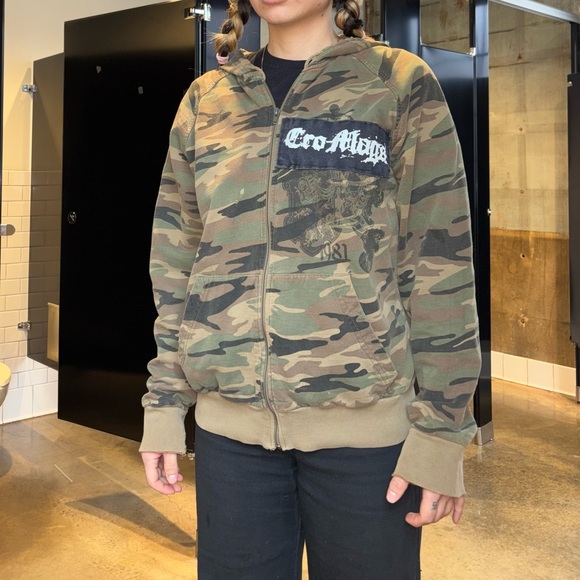 Jacket - Picture 10 of 15